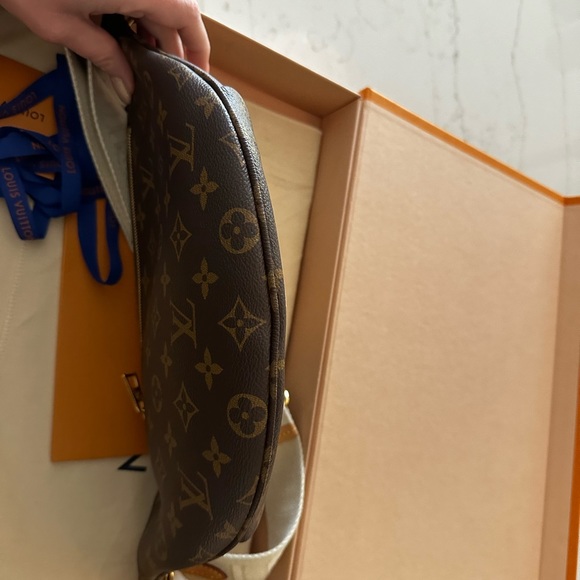 Louis Vuitton High Rise Bumbag - Picture 3 of 6